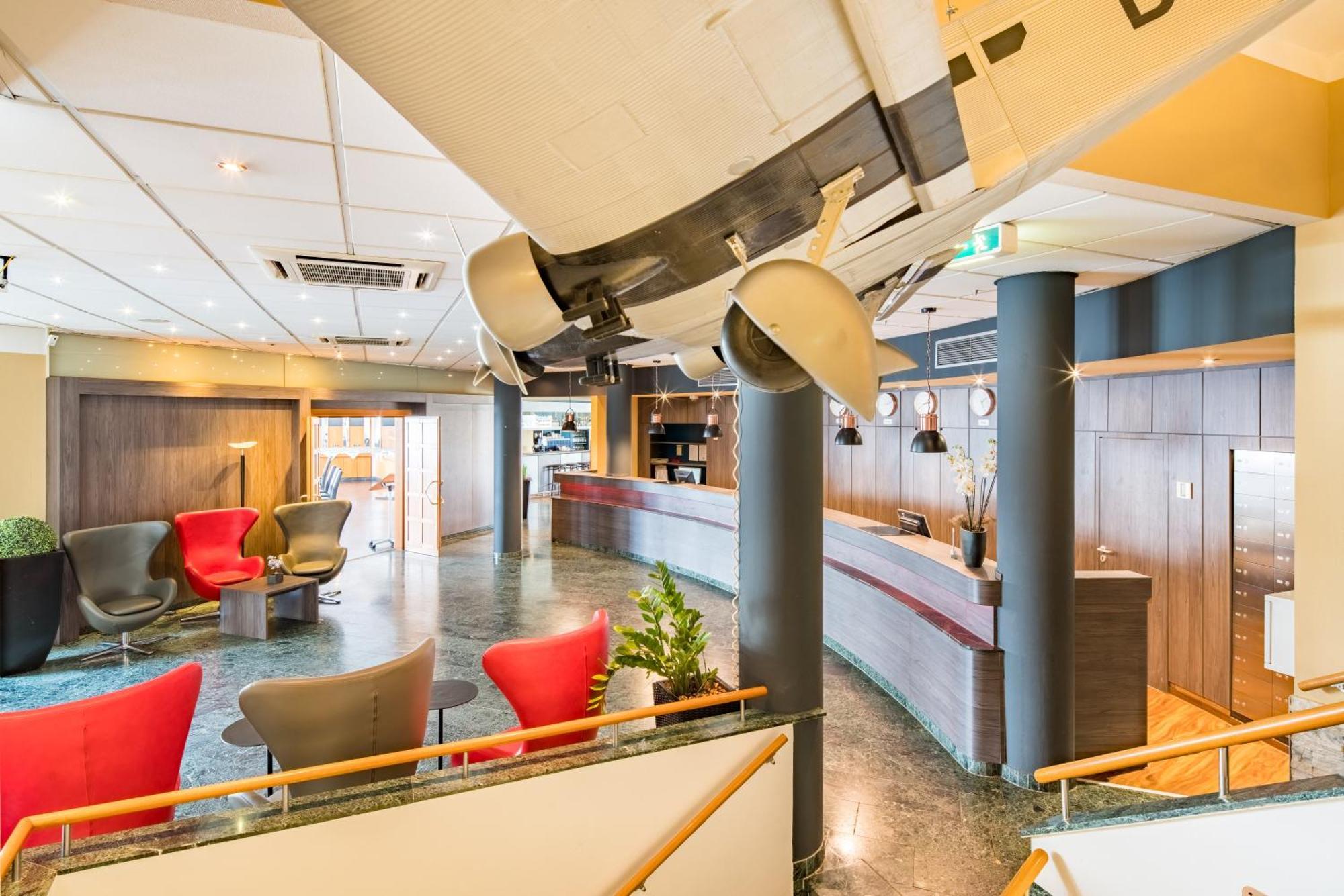 Airways Hotels Frankfurt Airport West Raunheim Exteriör bild