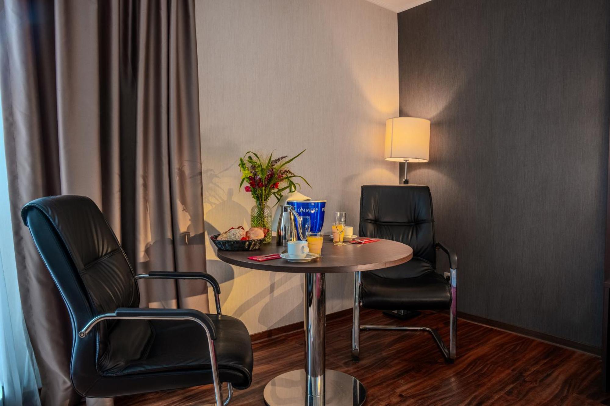 Airways Hotels Frankfurt Airport West Raunheim Rum bild
